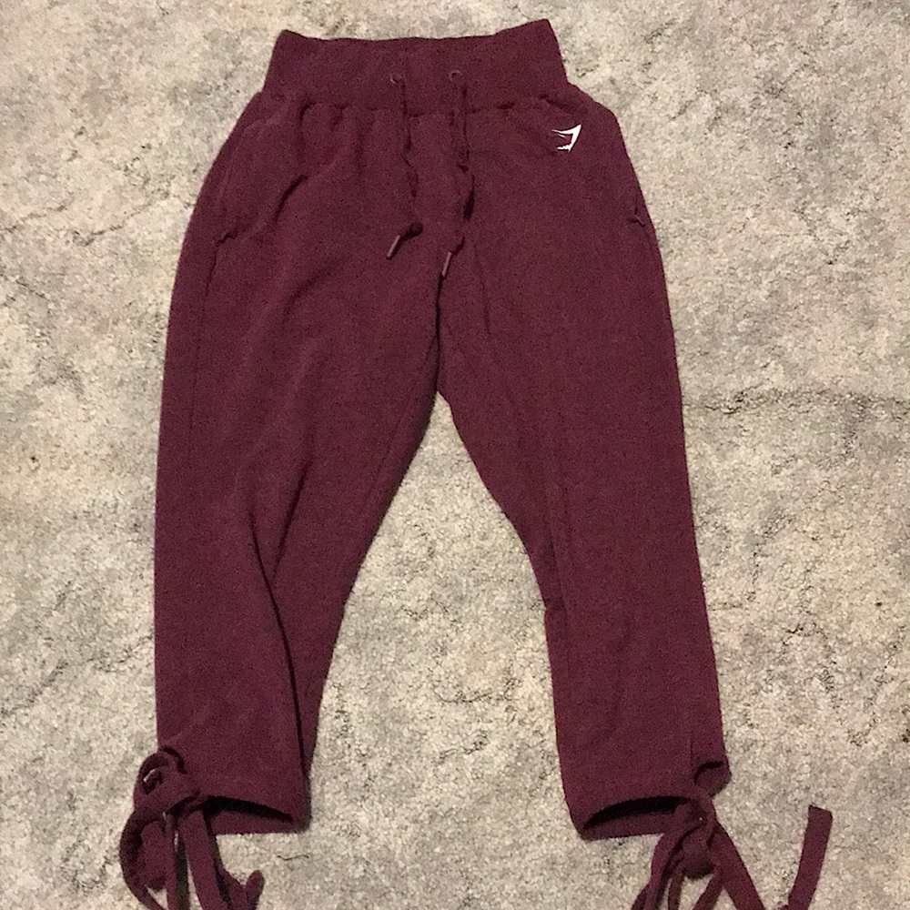 Gymshark - Burgundy Color Joggers - Picture 2 of 5